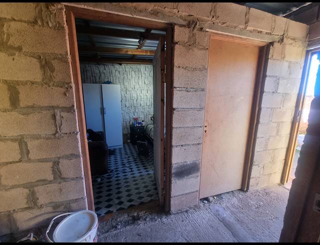 4 BEDROOM FREESTANDING FOR SALE IN KWANONQABA